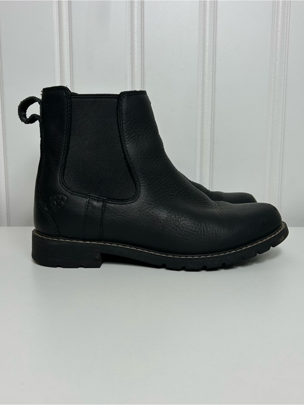 Ariat Wexford waterproof Black Leather Chelsea Boots women’s 6.5